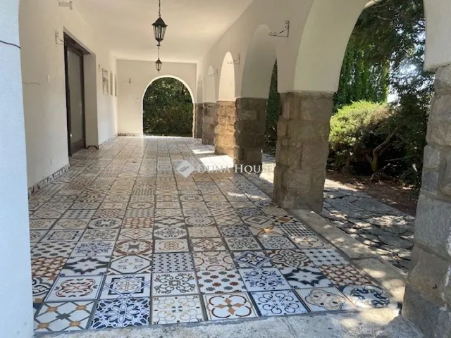 Eladó ház Szentendre 240 nm