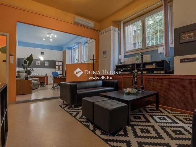 Eladó kereskedelmi és ipari ingatlan Budapest XI. kerület 220 nm