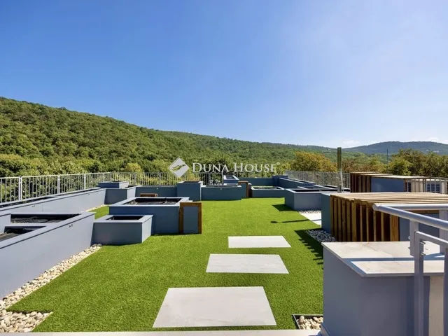 Eladó lakás Budapest II. kerület 295 nm