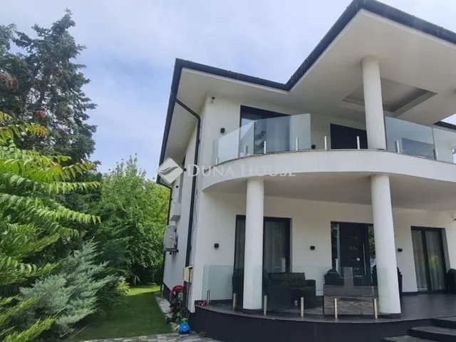 Eladó ház Budapest III. kerület 359 nm