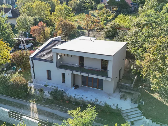 Eladó ház Leányfalu 131 nm