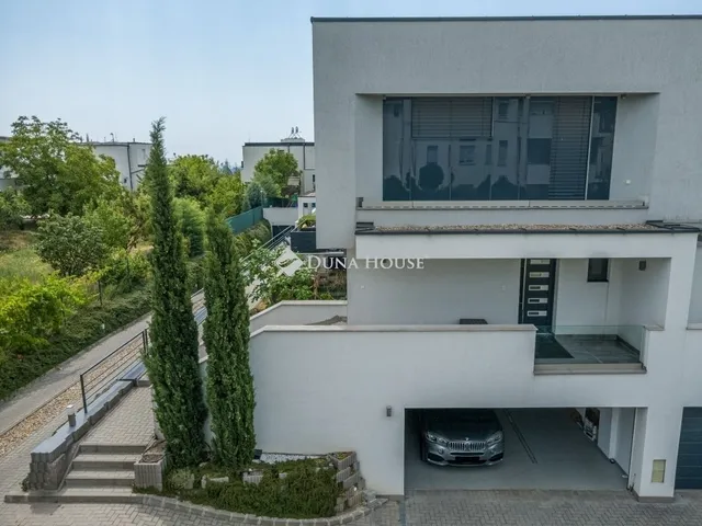 Eladó ház Budapest XI. kerület 220 nm