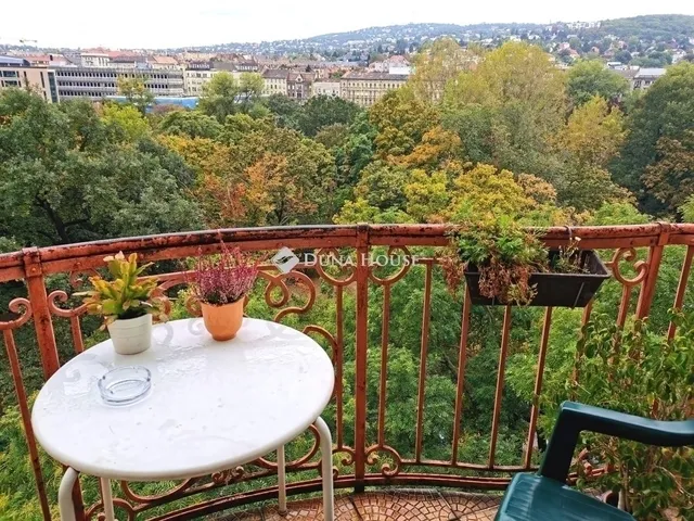 Eladó lakás Budapest I. kerület 113 nm