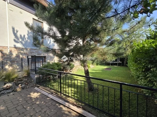 Eladó ház Diósd 191 nm