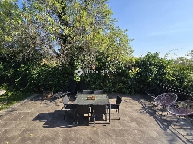 Eladó ház Diósd 191 nm