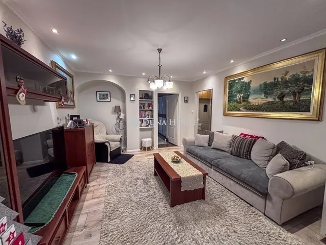 Eladó lakás Dunakeszi 82 nm