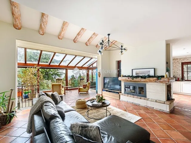 Eladó ház Budapest III. kerület 450 nm