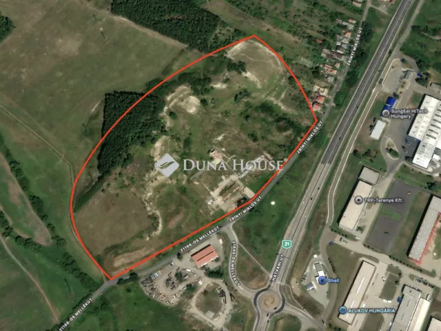 Eladó kereskedelmi és ipari ingatlan Bátonyterenye 73072 nm