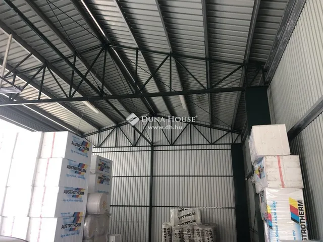 Eladó kereskedelmi és ipari ingatlan Szentendre 250 nm