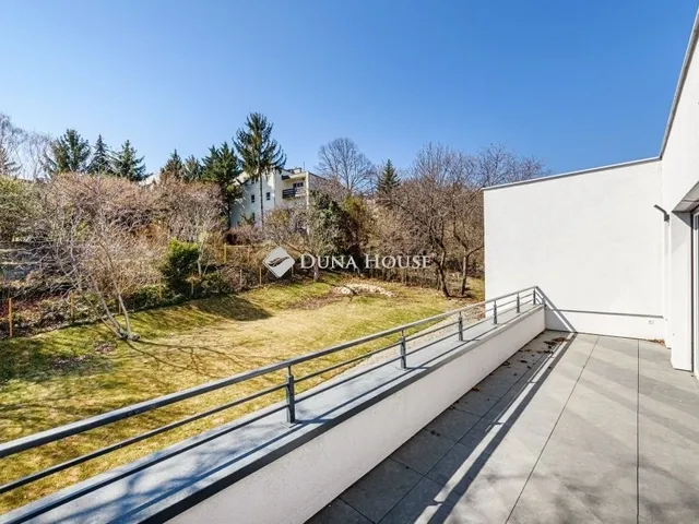 Eladó ház Budapest II. kerület 477 nm