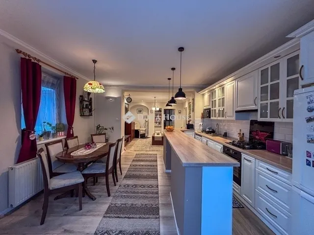 Eladó lakás Dunakeszi 82 nm