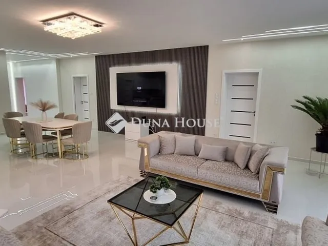 Eladó ház Budakalász 171 nm