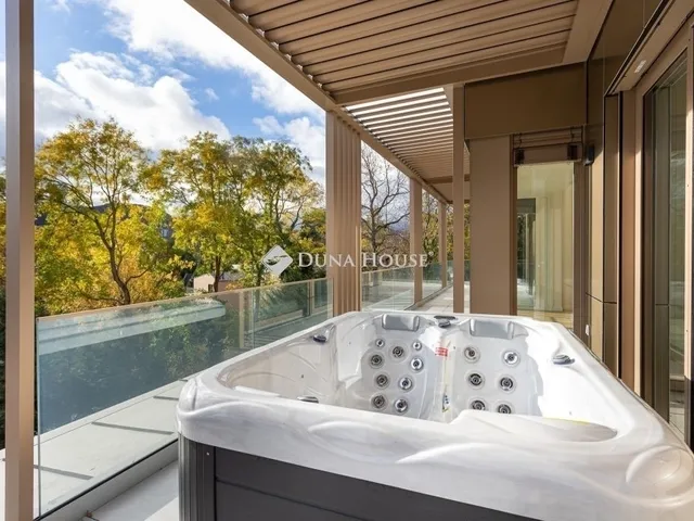 Eladó lakás Budapest II. kerület 140 nm