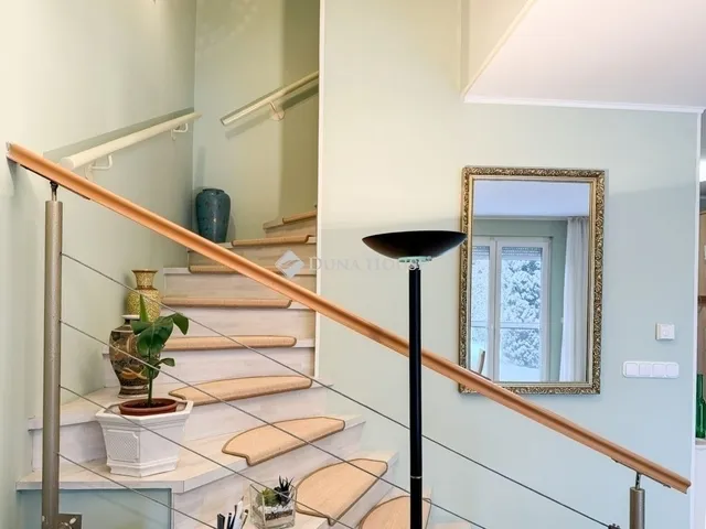 Eladó lakás Biatorbágy 102 nm