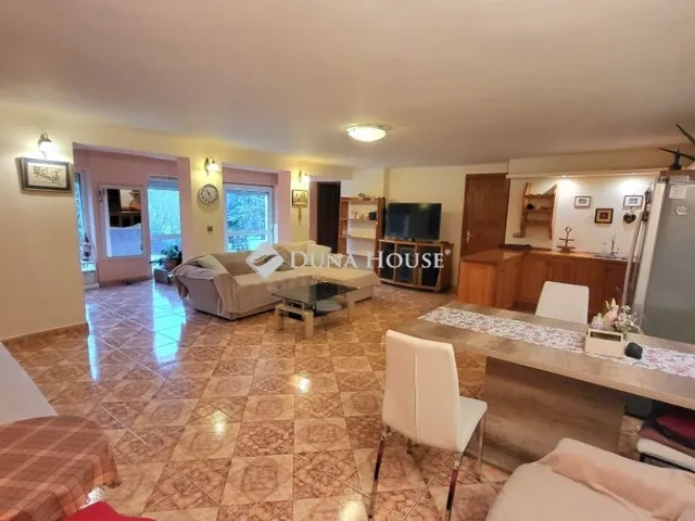 Eladó ház Szentendre 195 nm