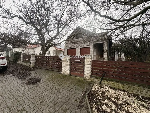 Eladó ház Budajenő 248 nm