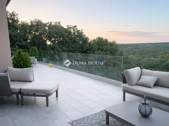 Eladó ház Érd 285 nm