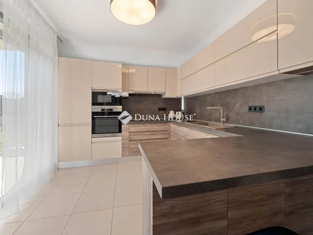 Eladó lakás Budapest XI. kerület 144 nm