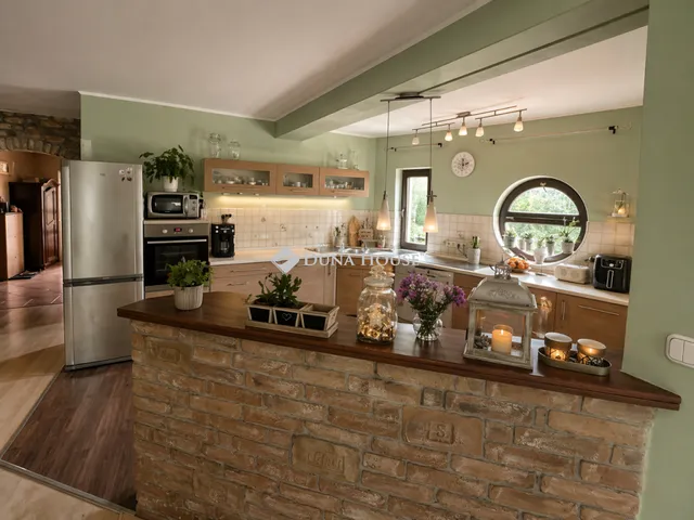 Eladó ház Dunakeszi 176 nm