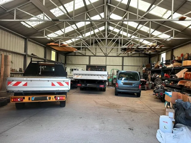 Eladó kereskedelmi és ipari ingatlan Szeged 258 nm