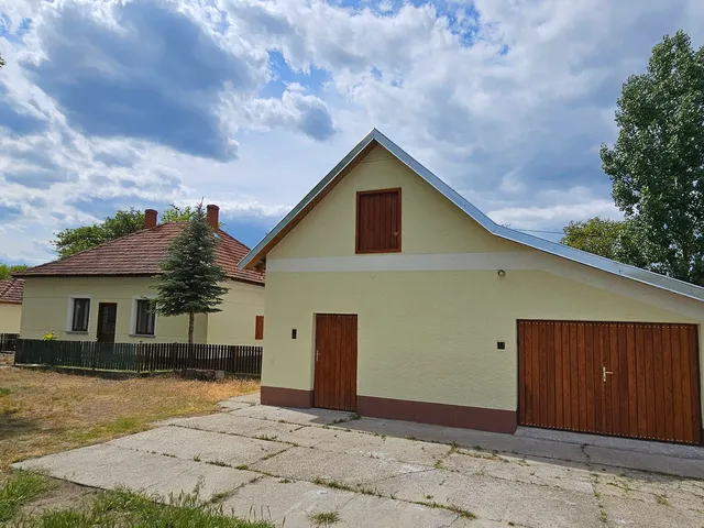 Eladó mezőgazdasági ingatlan Ruzsa 80 nm