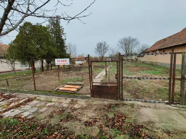 Eladó telek Soltszentimre 1209 nm