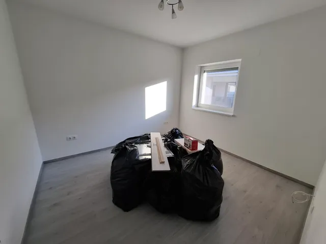 Eladó lakás Mende, Csalogány utca 71 nm