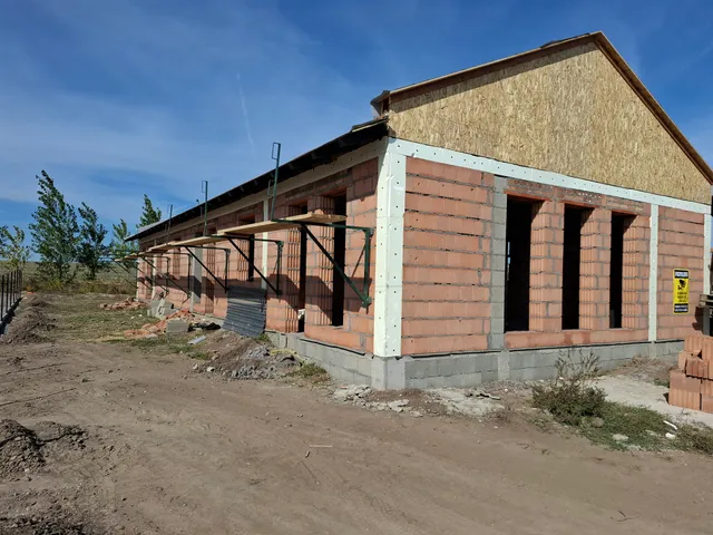 Eladó ház Mende 61 nm