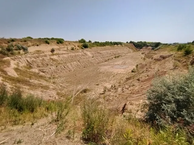 Eladó kereskedelmi és ipari ingatlan Gomba 1 nm