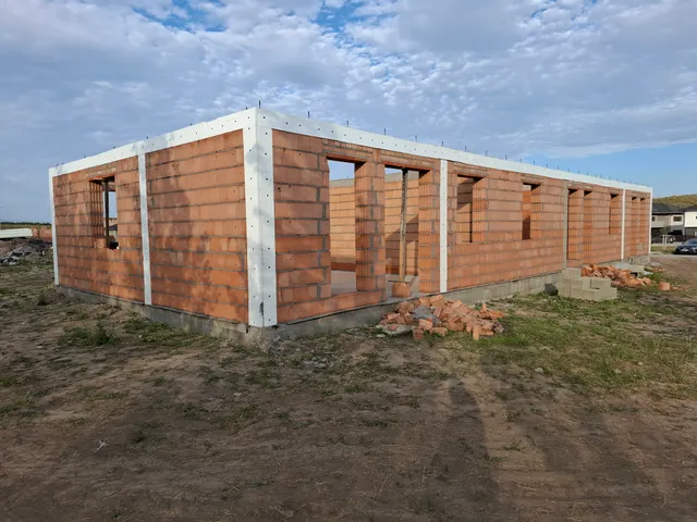 Eladó ház Mende, Gyurgyalag utca 66 nm