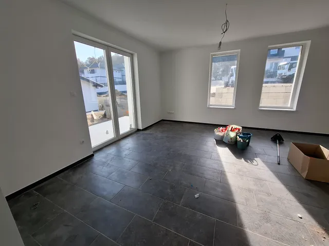 Eladó lakás Mende 78 nm