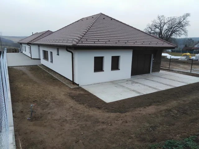 Eladó ház Vácduka, Hársfa sor 121 nm