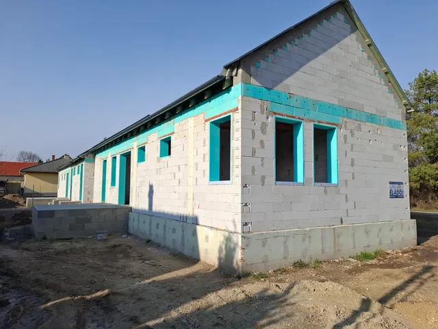 Eladó ház Mende, Pusztaszentistván 100 nm