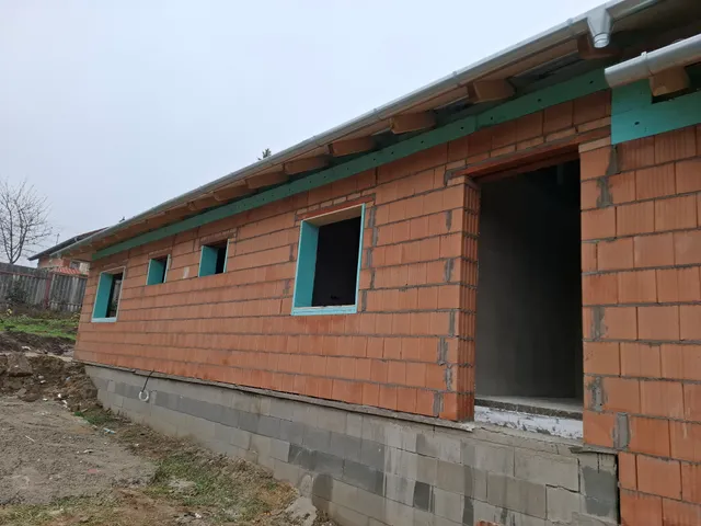 Eladó lakás Mende, Rét utca 72 nm