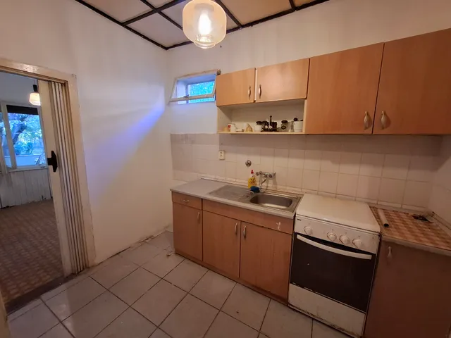 Eladó ház Úri, Temetőalja uta 80 nm