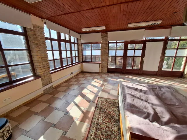 Eladó kereskedelmi és ipari ingatlan Gödöllő, Blaháné utca 190 nm