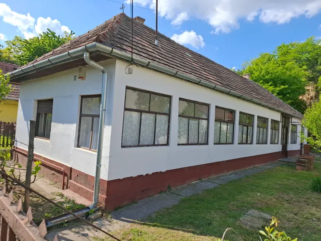 Eladó ház Úri 96 nm