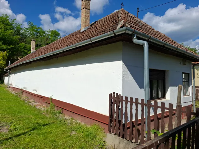 Eladó ház Úri, Szentistváni út 96 nm