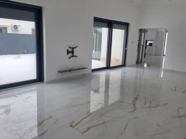 Eladó ház Vecsés, Krakkó, Magdolna utca 242 nm