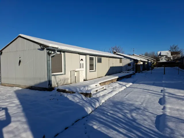 Eladó kereskedelmi és ipari ingatlan Monor, Ceglédi út 50 386 nm