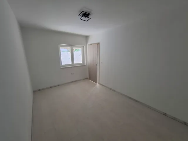 Eladó ház Szentmártonkáta, Bata Sámuel utca 63 nm