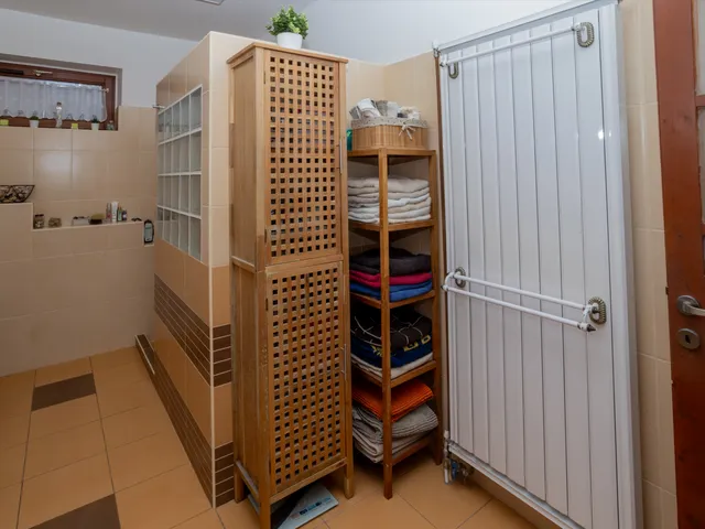 Eladó ház Gyömrő, Bajcsy-Zsilinszky út 182 nm