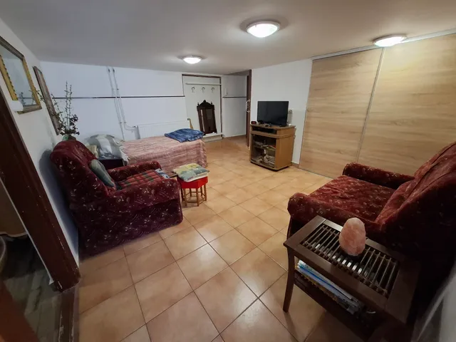 Eladó ház Mende, Tulipán utca 167 nm