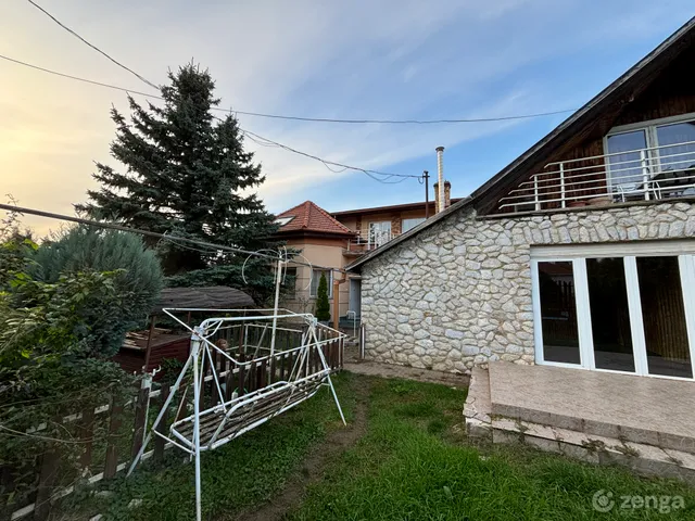 Eladó ház Miskolc, Komlóstető 208 nm