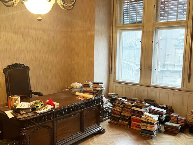 Eladó lakás Budapest VIII. kerület, II. János Pál pápa tér 104 nm
