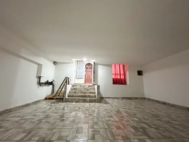 Kiadó kereskedelmi és ipari ingatlan Budapest VIII. kerület, Corvin negyed 89 nm