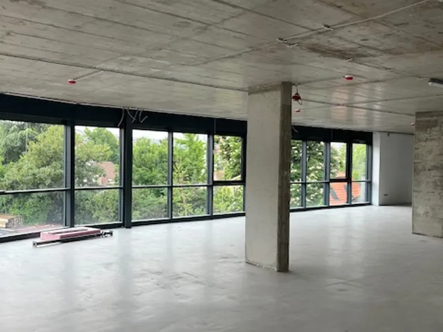 Kiadó kereskedelmi és ipari ingatlan Budapest I. kerület, Naphegy 132 nm
