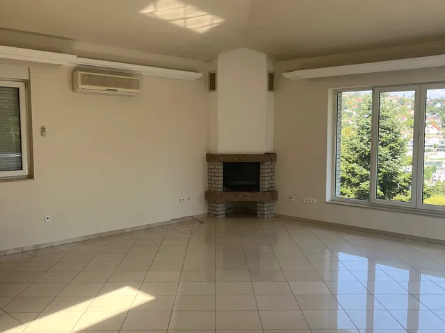 Kiadó ház Budapest II. kerület, Máriaremete 265 nm