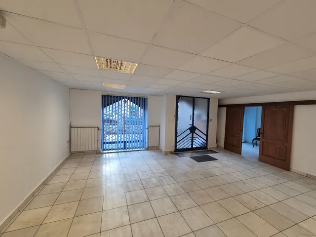 Eladó kereskedelmi és ipari ingatlan Budapest VIII. kerület, Orczynegyed 72 nm