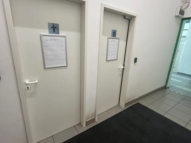 Kiadó kereskedelmi és ipari ingatlan Budapest IV. kerület, Újpest 400 nm
